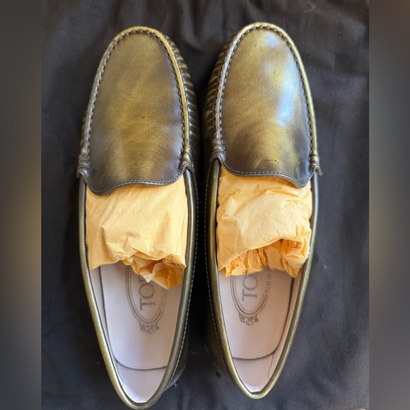 Tod’s Woman Metal Copper Loafers - Picture 2 of 10